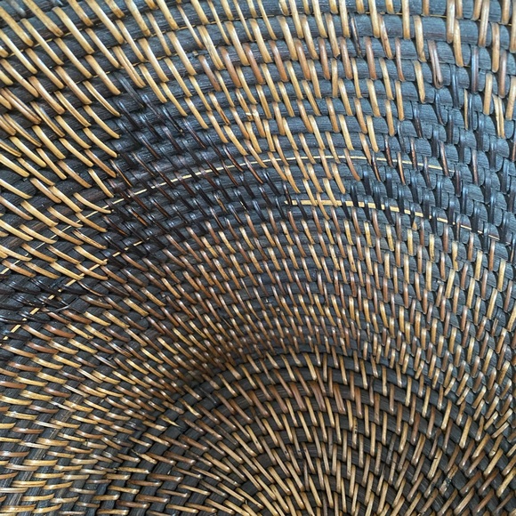 Large Handwoven Rattan Wicker Flare Basket Boho Home Decor - Picture 15 of 16